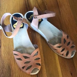 Swedish Hasbeens size 39